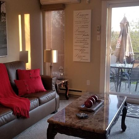 2 Bedroom Condo In Pedestrian Village By Amazing Property Rentals Mont-Tremblant Eksteriør billede