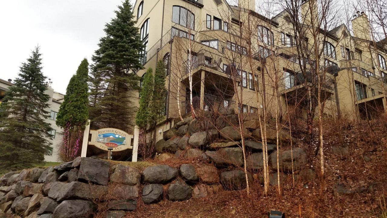 2 Bedroom Condo In Pedestrian Village By Amazing Property Rentals Mont-Tremblant Eksteriør billede